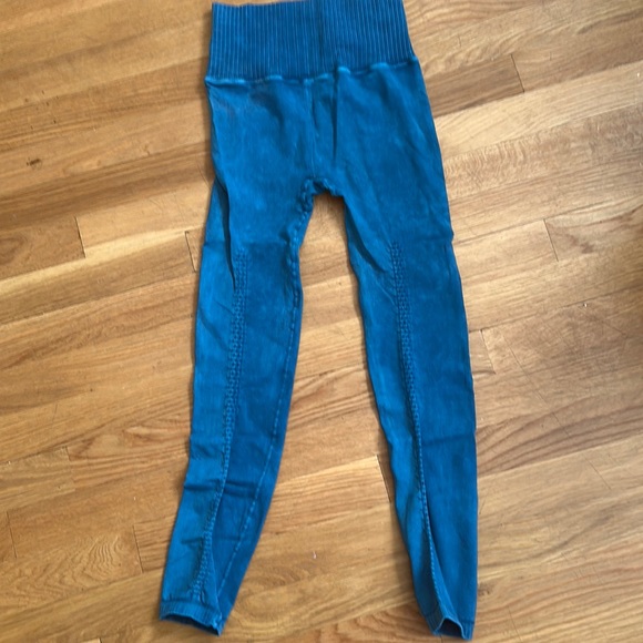 Free People Good Karma Cut-Out Design NWOT - Picture 3 of 9